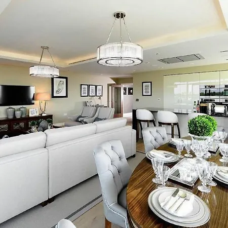 Luxurious Central 5 Bedroom Sleeps 12 Ref Amsacrs541 *